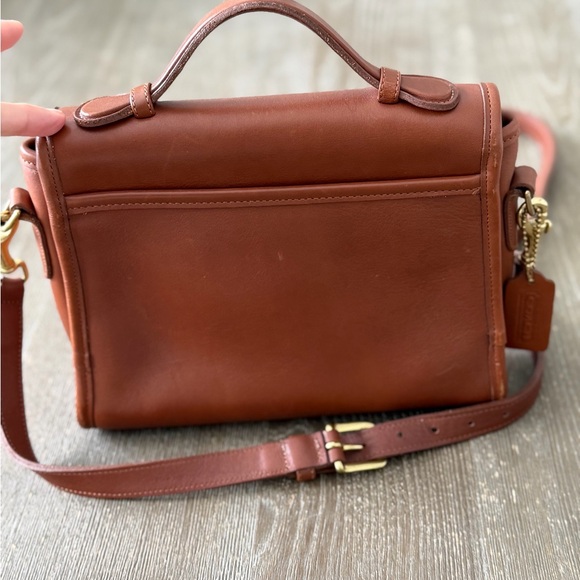 Authentic Vintage Coach Court Bag 9870 – British Tan Glove-Tanned Leather – 1997 - Picture 3 of 10